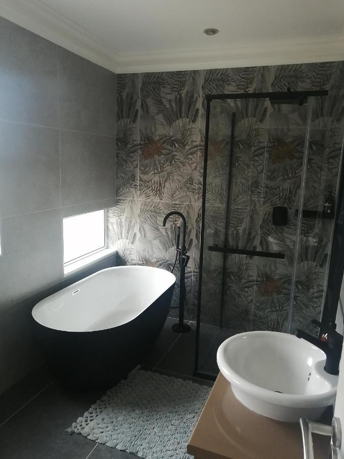 Waterfront Estate Self Catering F10 Apartment Swakopmund Ngoại thất bức ảnh